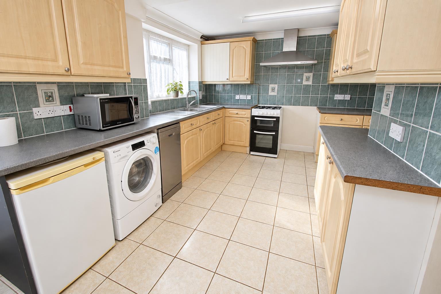Dee Road, Tilehurst, Reading